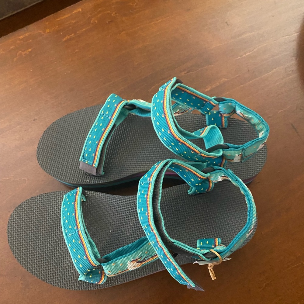 NWT Teva sandals